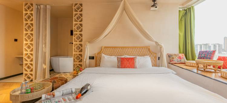 自贡DH设计民宿(华商国际城店)图片