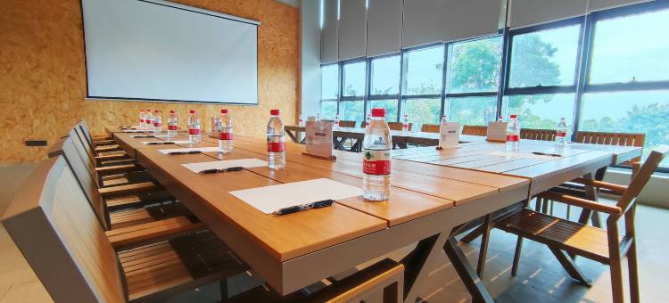 铂顿国际公寓(惠州十里银滩亚婆角店)图片