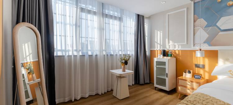 一支百合智慧酒店(万宇步行街店)图片