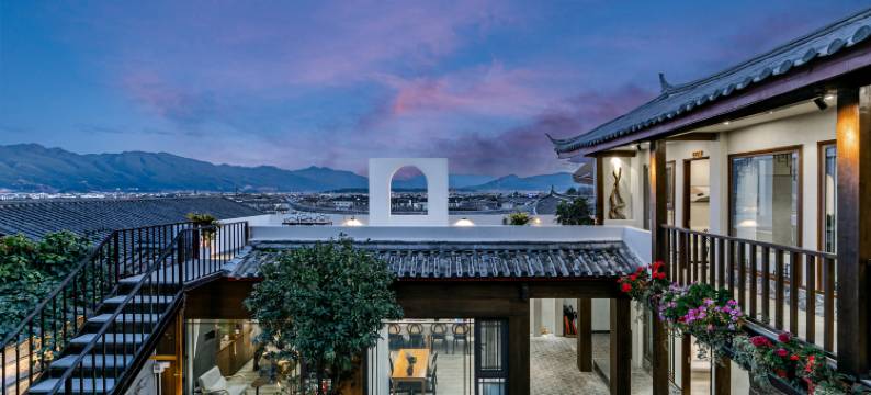 丽江古城漫庭丨绿杨里天空之城侘寂风设计师观景民宿(五一街店)图片