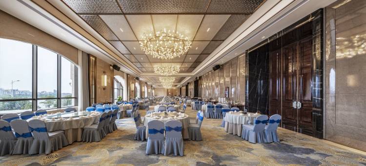 吴川华和国际酒店图片