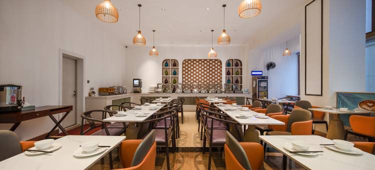 欧暇·地中海酒店(深圳国际会展中心福海西地铁站店)图片