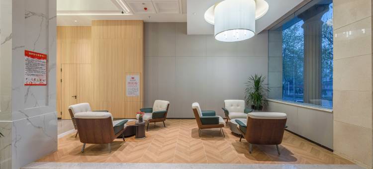 镇江火车站北广场维多纳城市酒店图片