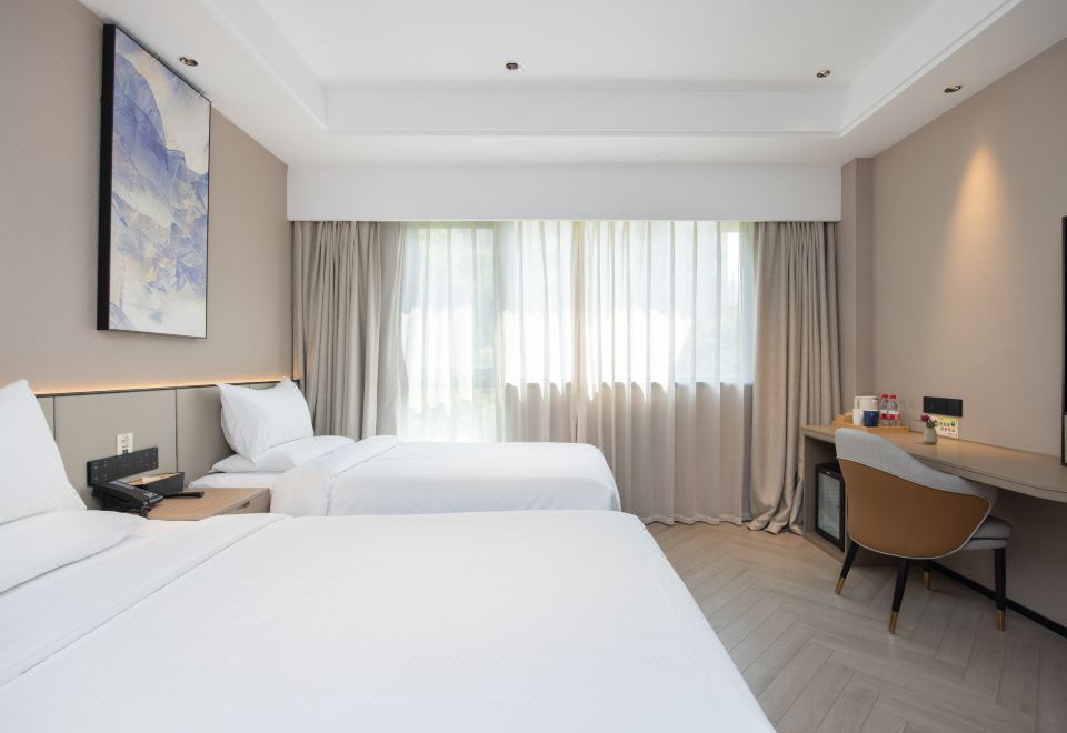 Elan Hotel (Ningbo Beilun Intime City) Hotel Overview