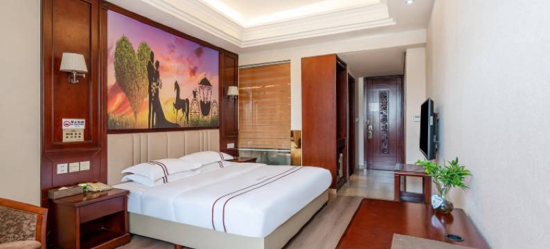 久圣花园酒店(泸州步步高新天地老窖店)图片