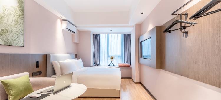 艺龙瑞云酒店(济南奥体中心万象城店)图片