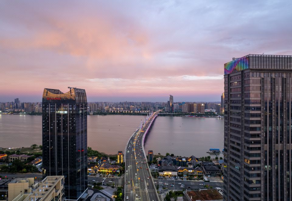 菲伦高空江景酒店（南昌万象城摩天轮之星店） 图片6