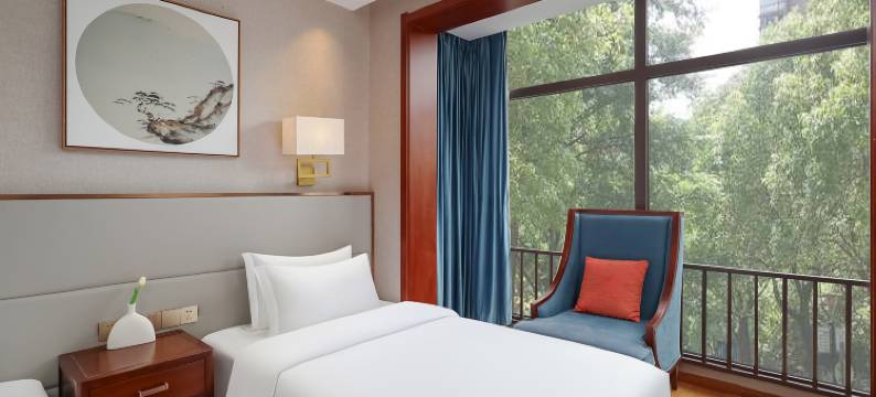 美季影院酒店(南京新街口五台山体育中心店)图片