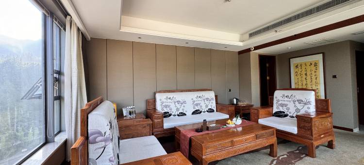 玲珑王国际大酒店(桂东县三台山公园店)图片