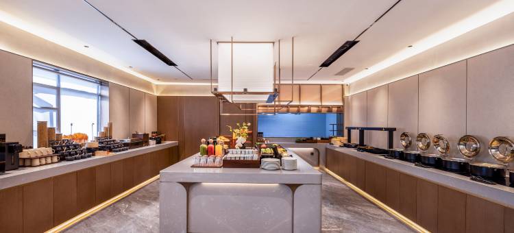 西安曲江大唐不夜城亚朵酒店图片