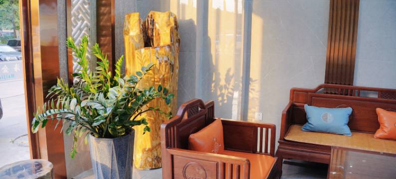 防城港海金风尚酒店(高铁北站店)图片