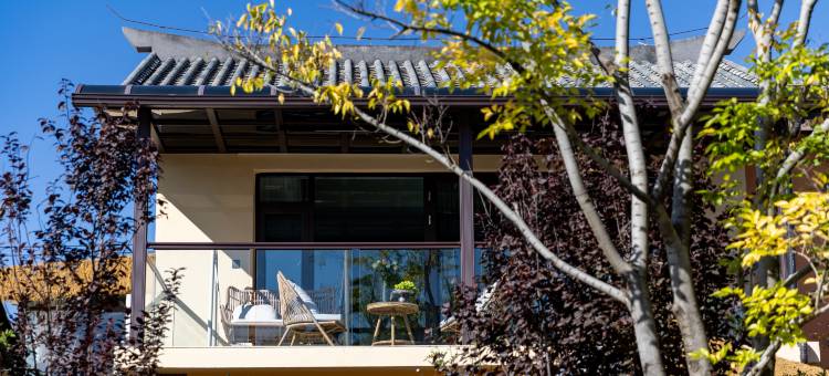 丽江玉龙沉香墨染·雪山私汤温泉度假别院图片