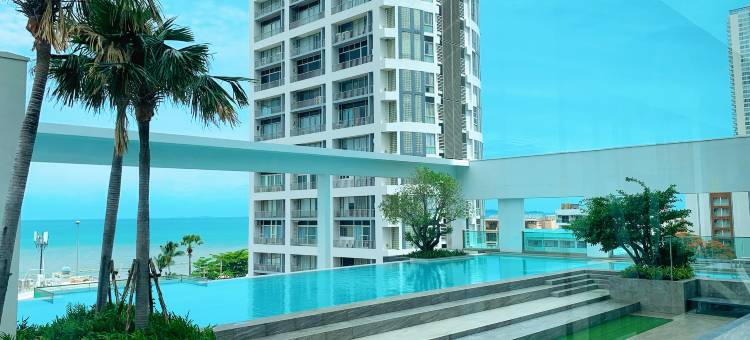 AERAS Beachfront Condominium Jomtien Pattaya图片