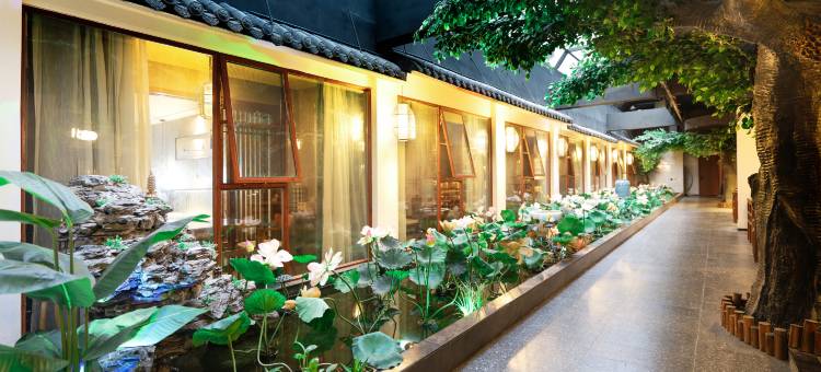 仟叶·兰酒店(南昌八一广场火车站店)图片