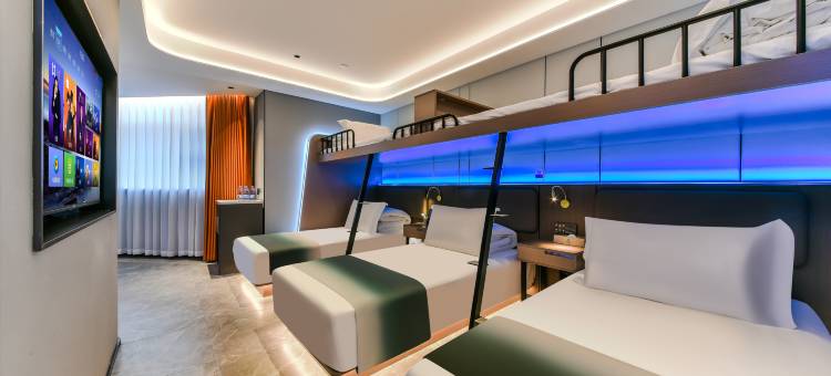 叶与晨电竞电影酒店(衡水高铁站店)图片