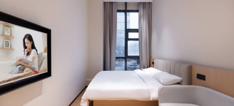 城家高级公寓(上海临空荟聚淞虹路地铁站店)图片