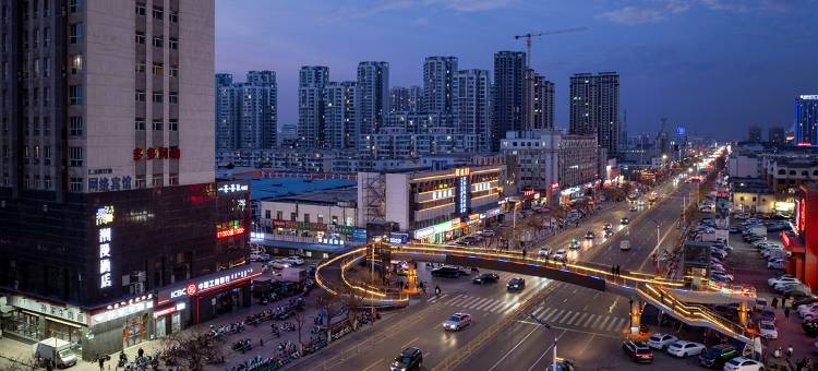 潮漫酒店(乌海万达广场火车东站店)图片