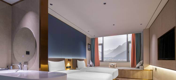 艺龙安悦酒店(林芝雪域江南尼洋河景区店)图片