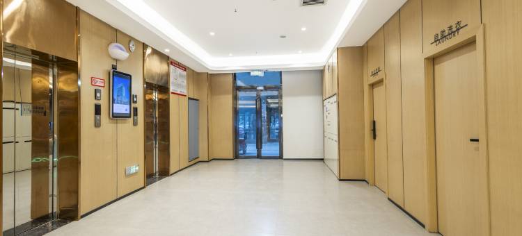 艺龙安云酒店(阿克苏老街夜市店)图片