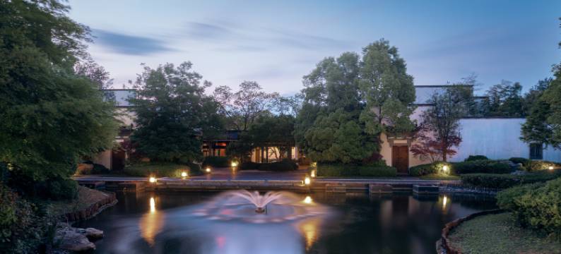 黄山雨润涵月楼酒店图片