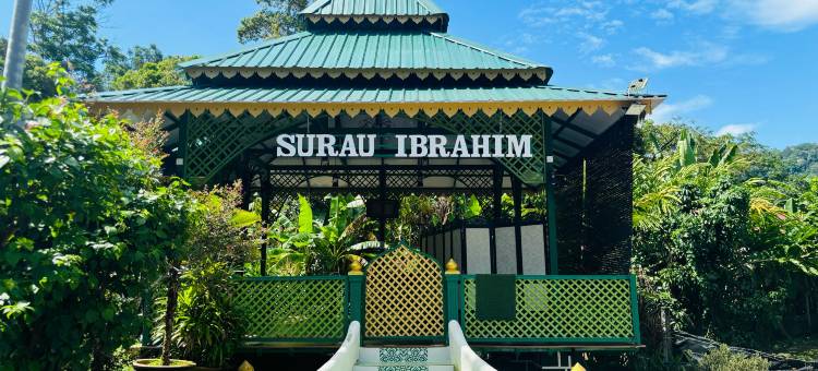 Capital O 91167 格米朗坎迪度假村(Capital O 91167 Gemilang Candi Resort)图片