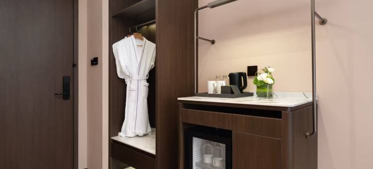 南京软件大道小行地铁站美仑酒店图片