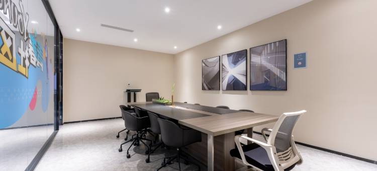 瀚海影音酒店(济南西站店)图片