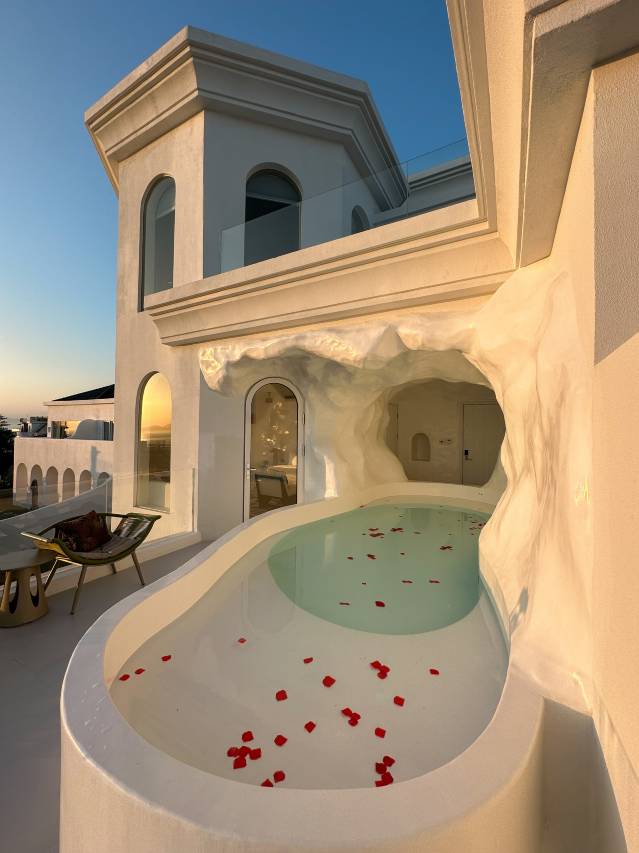 蜜悦·深圳蓝白圣岛悬崖泡池美宿图片