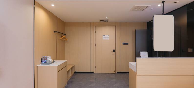 亚悦酒店(亿都南半球店)图片