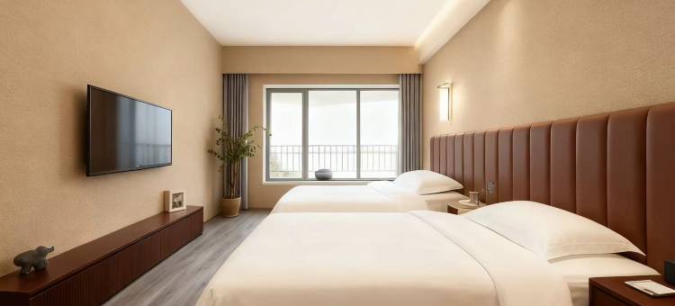 肇庆·富米FullmeCinemaBathtub设计酒店(七星岩东门广场店)图片