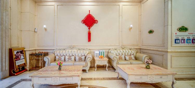 维也纳酒店(灵山六峰山步行街店)图片