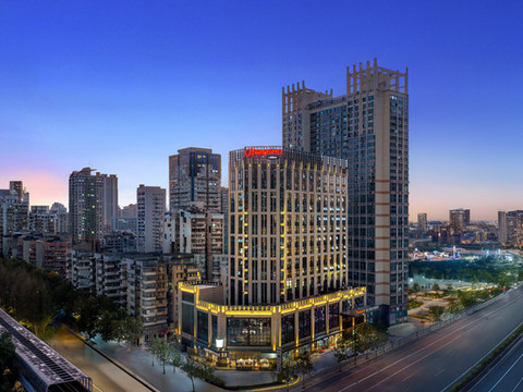 武汉天地汉口江滩希尔顿欢朋酒店