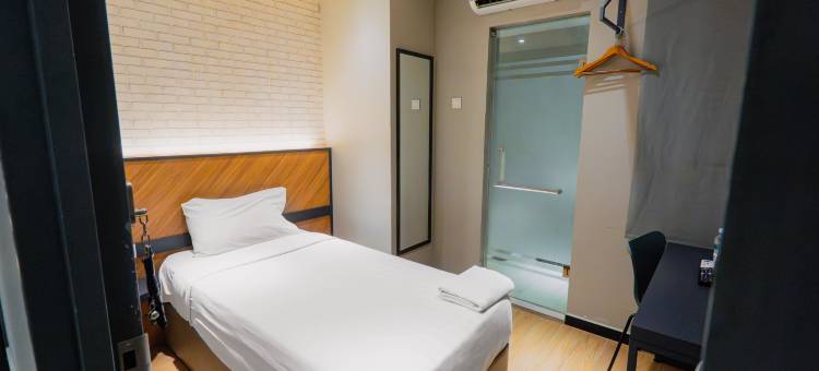 史里肯邦安99号沙登酒店(Hotel 99 Seri Kembangan Serdang)图片