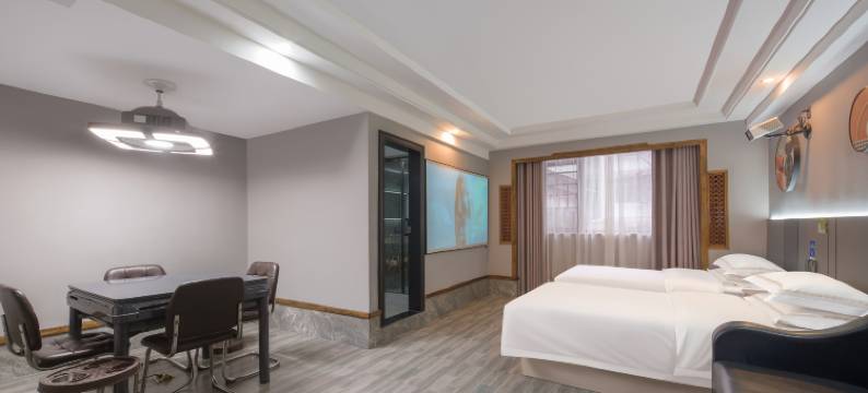 柏豪电竞酒店(张家界后溶美食街店)图片