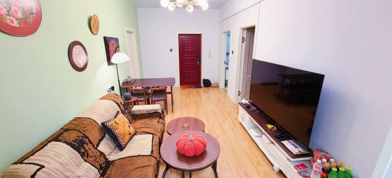 鹤岗原木民宿(三中店)图片