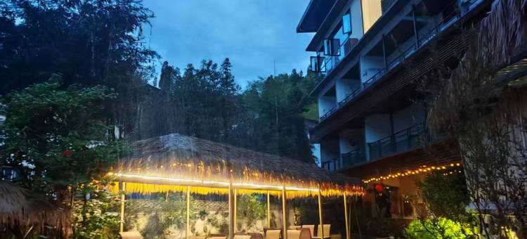 鸽子花客栈民宿(荥经龙苍沟国家森林公园店)图片