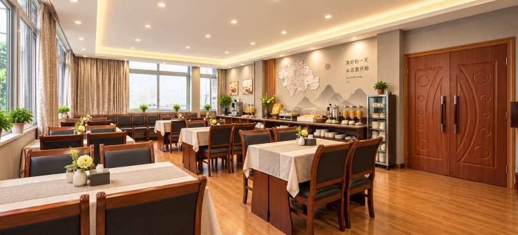 江中月酒店(万州万达广场三峡中心医院店)图片