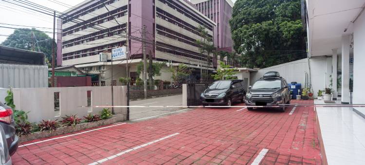 茂物市朱安达维斯玛RedPartner酒店(Wisma Juanda Bogor RedPartner)图片