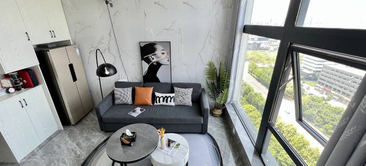 A梦Loft民宿(南通火车站万象城店)图片