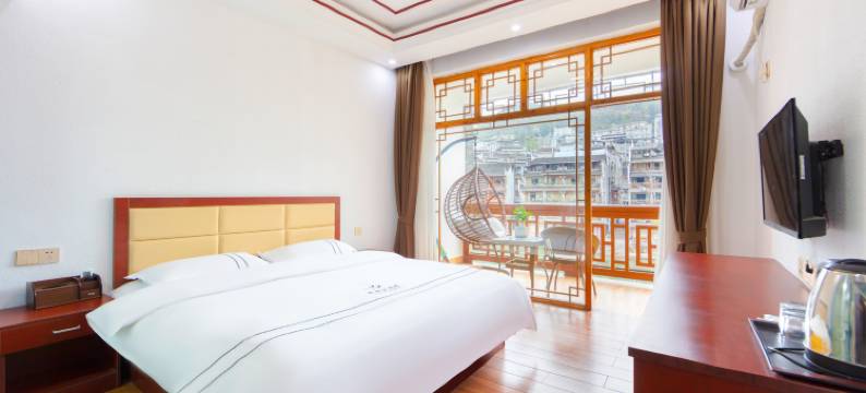 凤凰凤城江景客栈图片