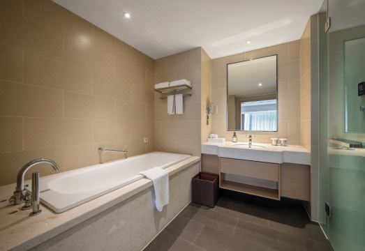 Ramada Encore by Wyndham Jintang Hotel Overview