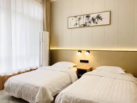 承德榕蔓山语快捷宾馆