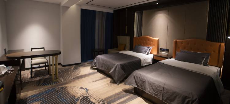 果洛玛沁黄河源大酒店图片