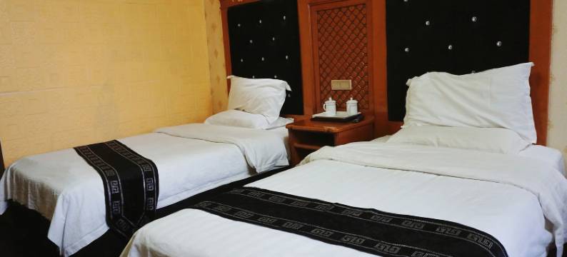 驼固骑大酒店(自治区维吾尔医院店)图片