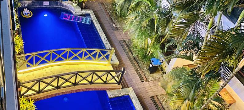 天堂海滩度假村(Nirvana Beach Resort)图片