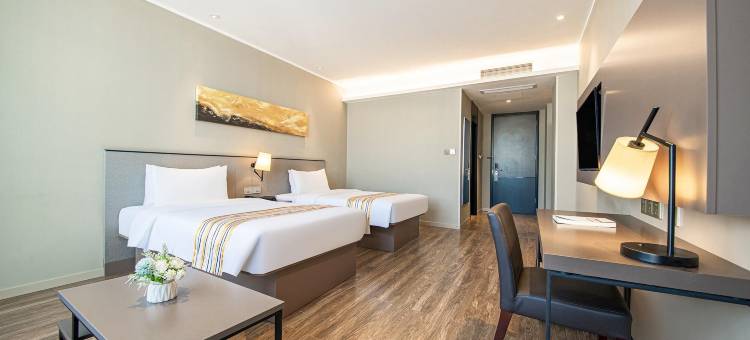 如家精选酒店(安顺黄果树大道新天地店)图片