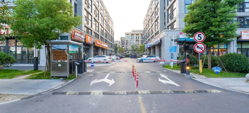 吉家优选公寓(绿城深蓝广场店)图片