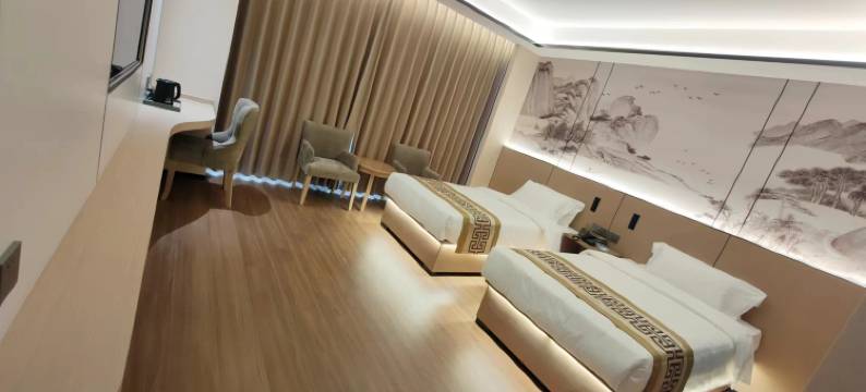 巴中鸿运凯涞酒店图片