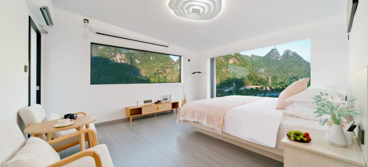 遇漓山宿(遇龙河印象刘三姐店)图片