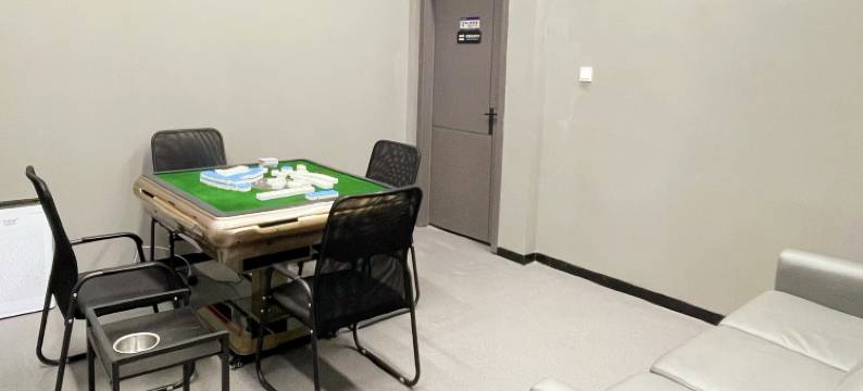 南波万电竞酒店图片